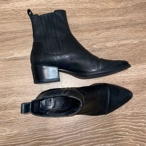 VAGABOND CHELSEA BOOTS — MARJA